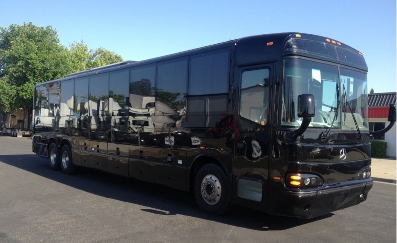 55 passengers party bus